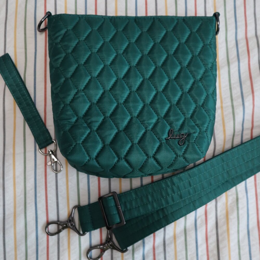 LUG TIP TOE CROSSBODY BAG